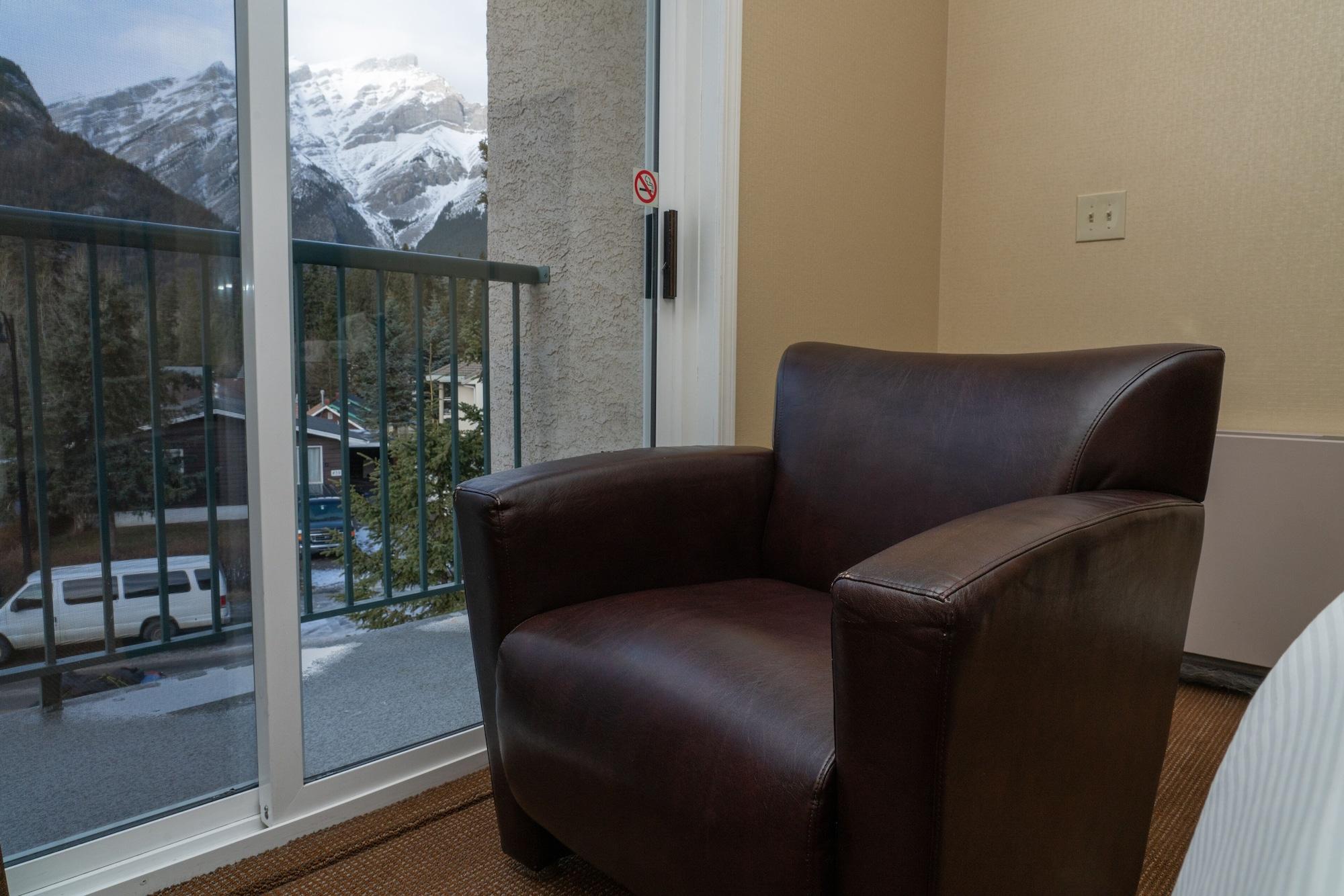 Irwin'S Mountain Inn Banff Exterior foto